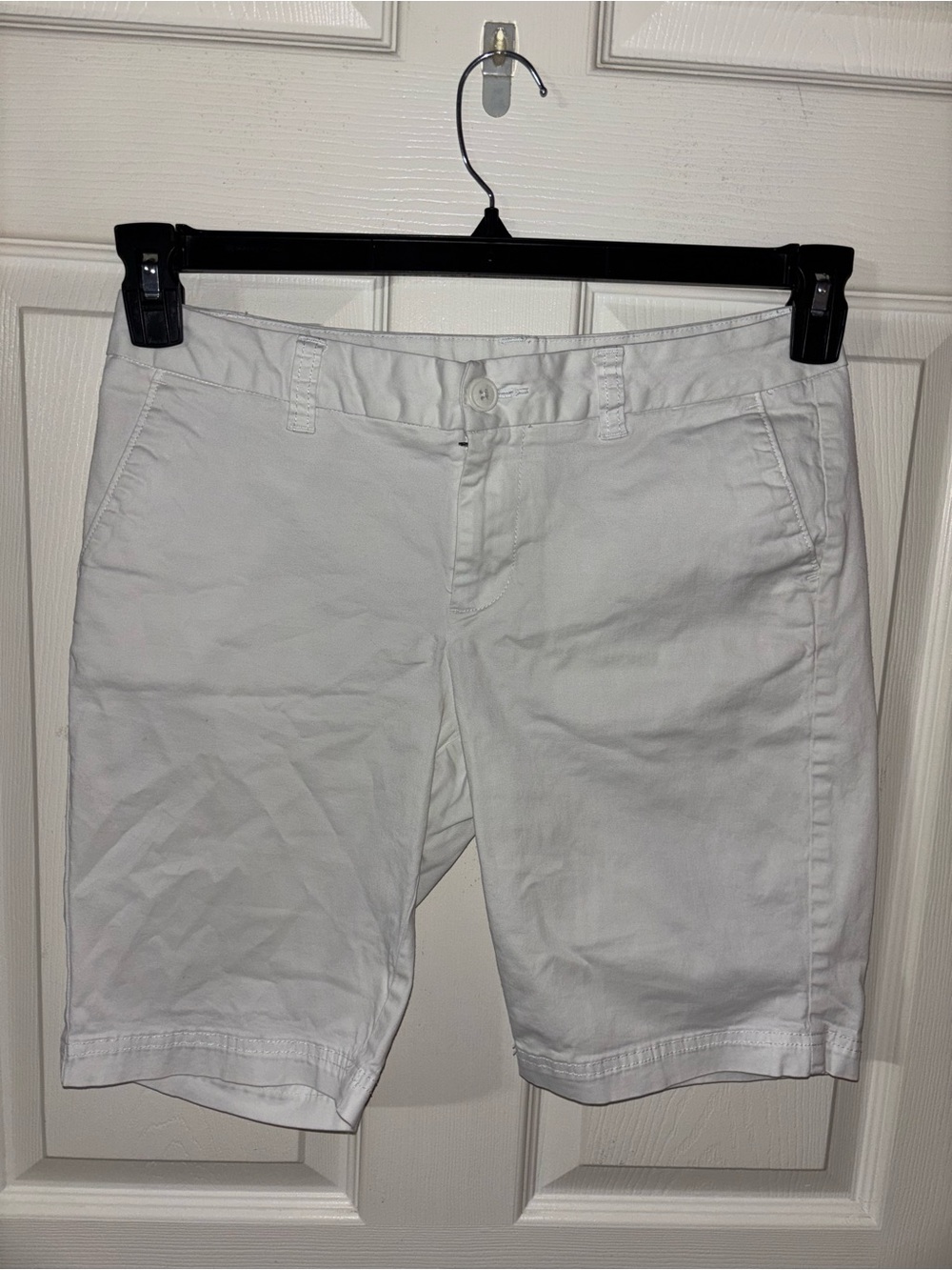Magellan Outdoors White Women's Bermuda Shorts